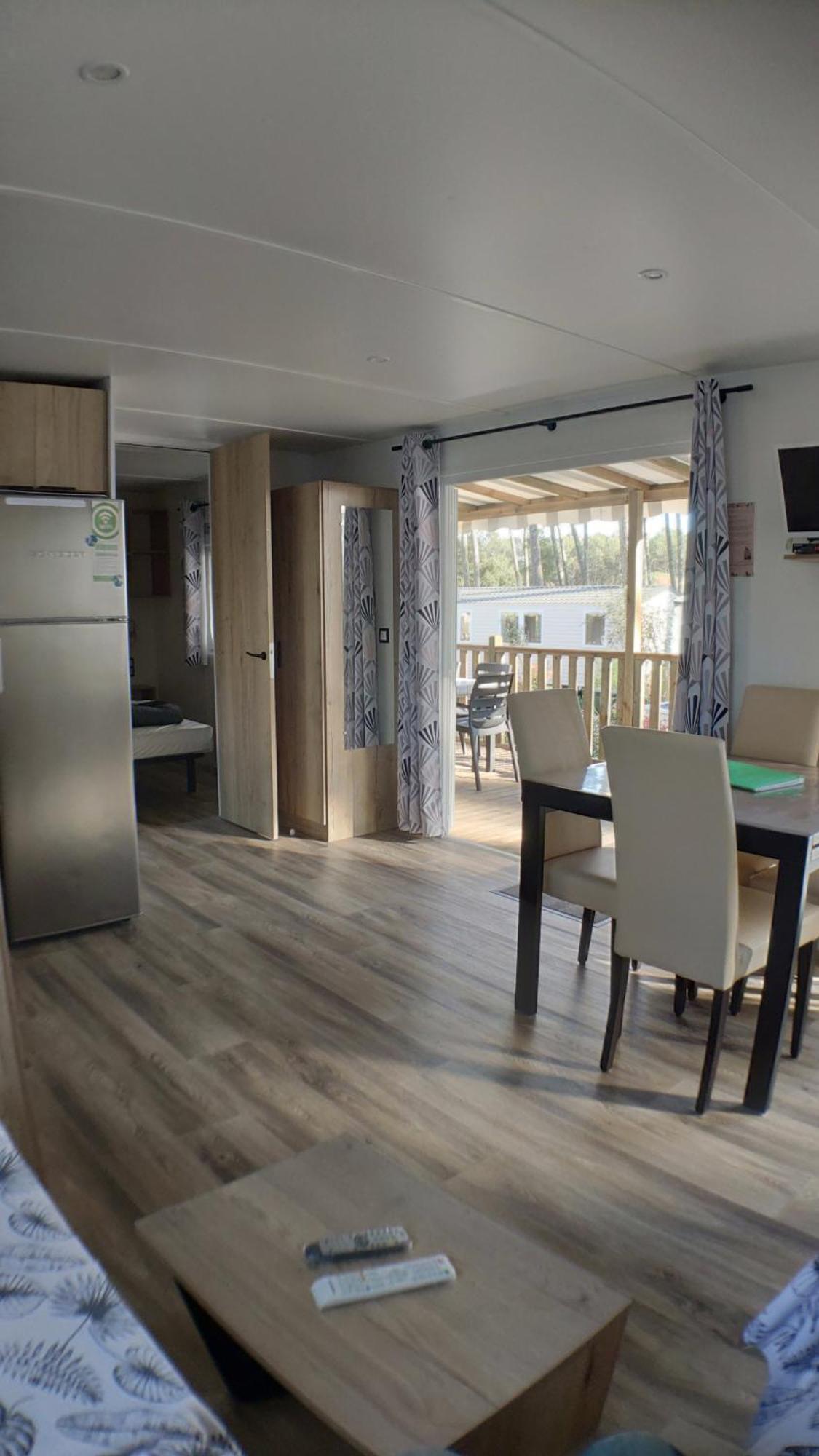 Mobil Home Tout Confort - Cote Landaise Saint-Julien-en-Born Εξωτερικό φωτογραφία