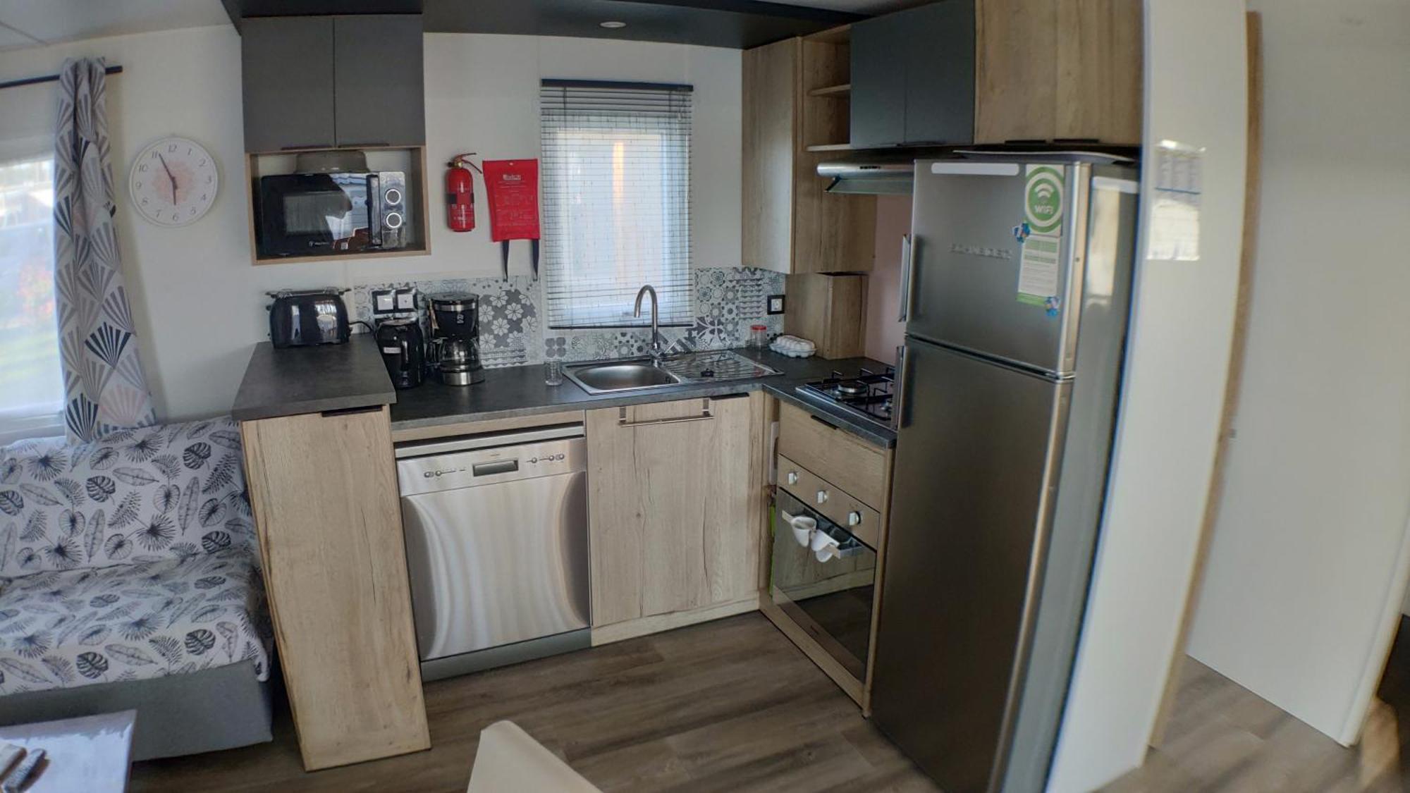 Mobil Home Tout Confort - Cote Landaise Saint-Julien-en-Born Εξωτερικό φωτογραφία