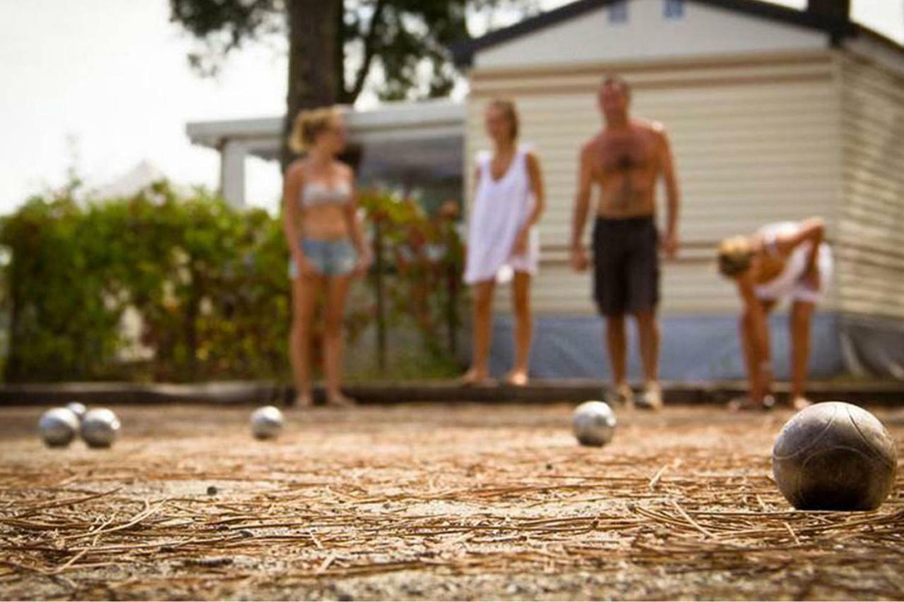 Mobil Home Tout Confort - Cote Landaise Saint-Julien-en-Born Εξωτερικό φωτογραφία